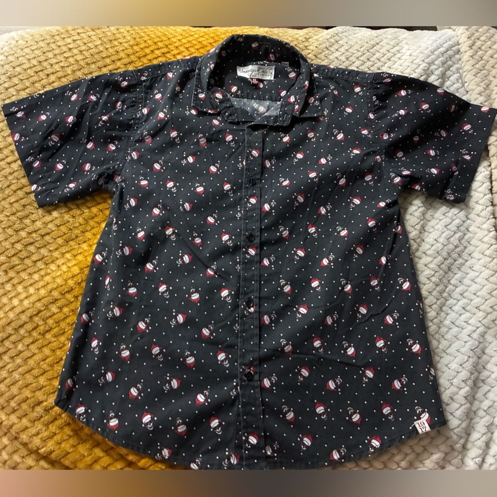 Sovereign Code Kids Black Shirt with Red and White Santa Skull Pattern Boy 10/12